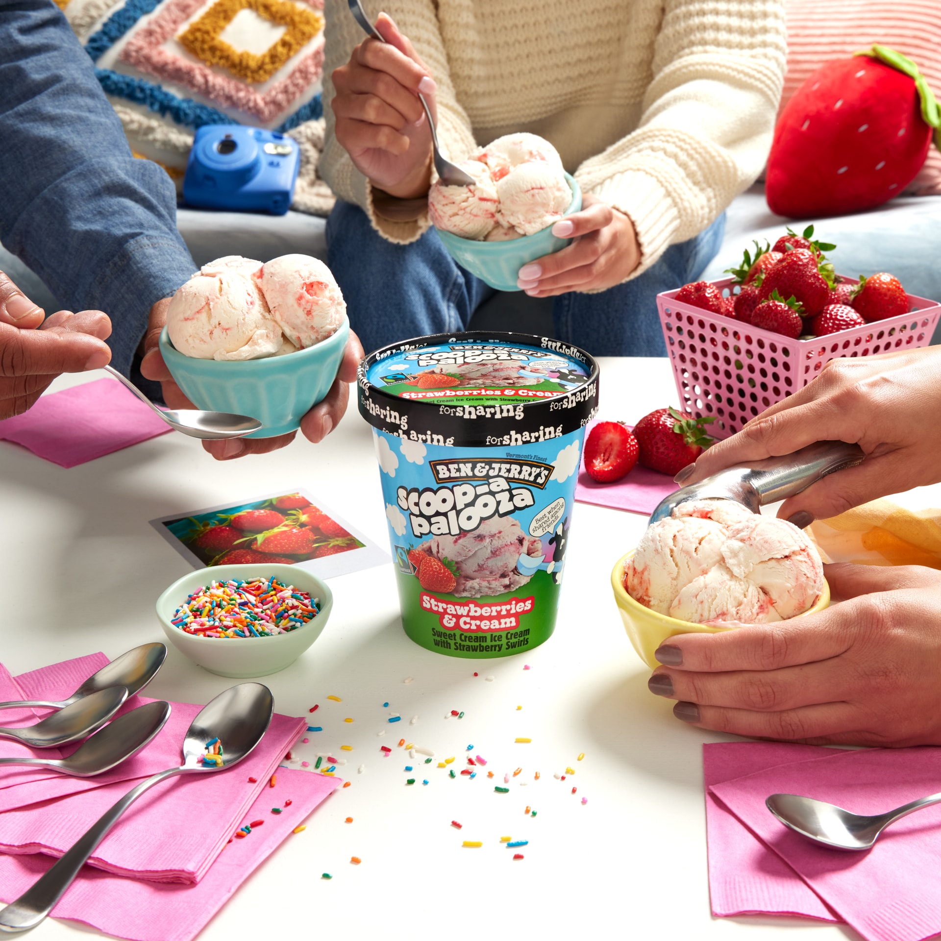 Strawberries & Cream Scoop-apalooza | Ben & Jerry's